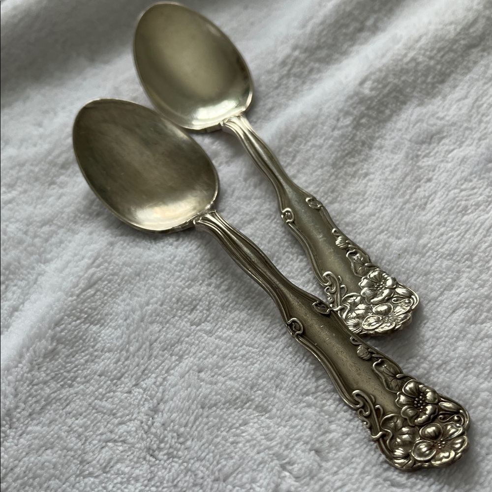 Vintage Floral Silver Spoon Set